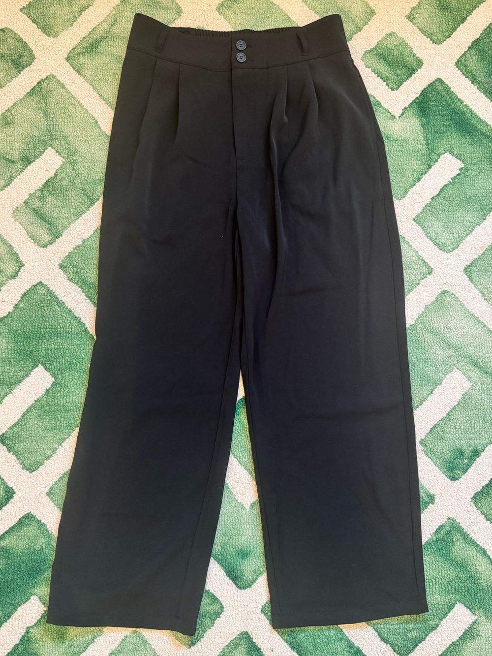 GUC Halara high waisted wide leg black work pants. Size PM